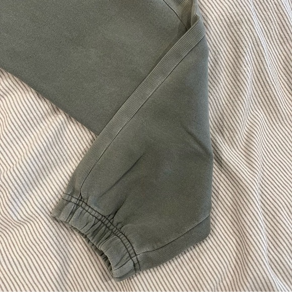 Aritzia TNA Cozy Fleece Boyfriend Sweatpants - washed green size M - Picture 3 of 9